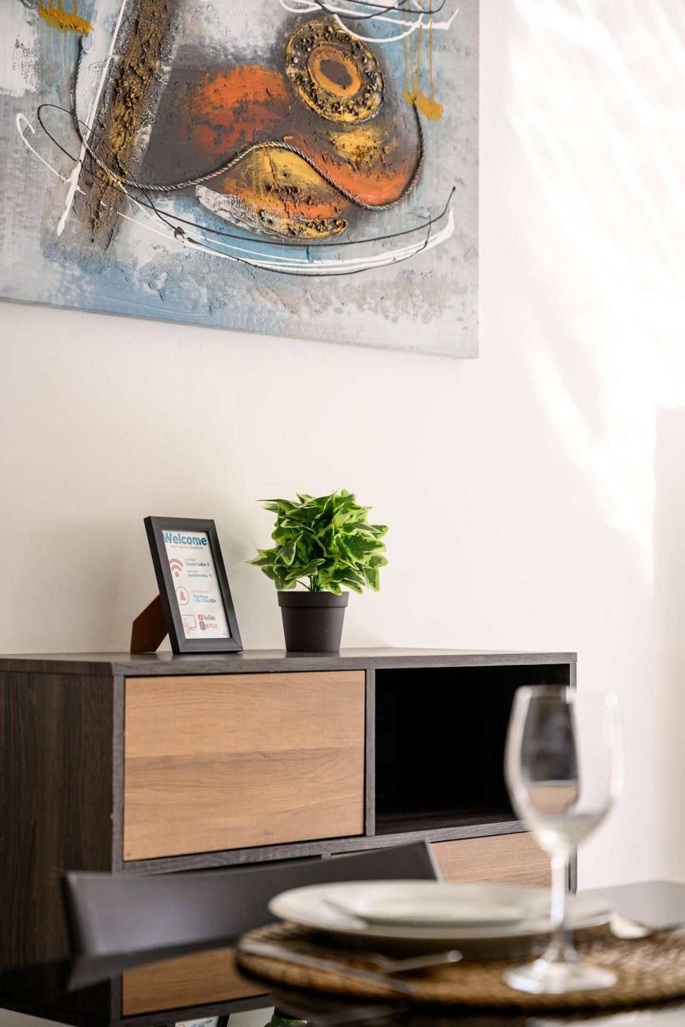 F11 Room 2, Private Room Two Single Beds Shared Bathroom In Shared Flat Msida Bagian luar foto